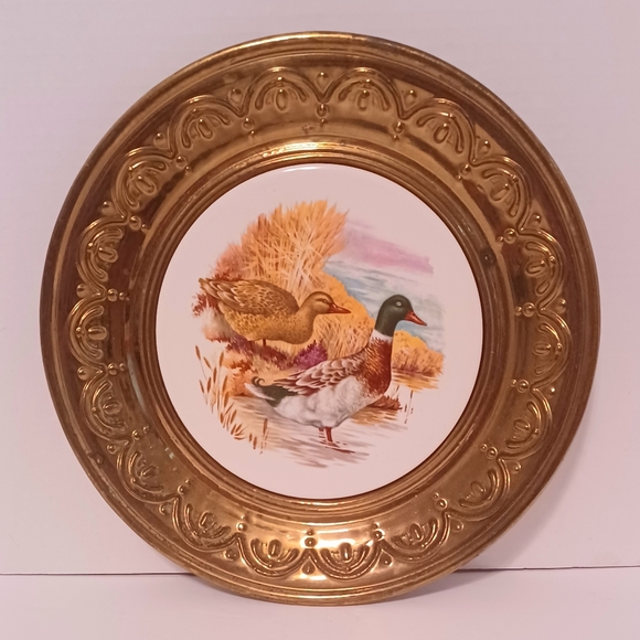Vintage Pair of Brass and Ceramic Wall Plates Duck and Grouse Ceramic Centers - Picture 2 of 7